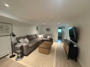 Salt & Sun 2 BR Apartment with AC - Image 3