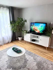 Family House | Free Parking | Pets Welcome| A/C - Image 5