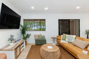 Absolute Beachfront Retreat - Private Beach TOOGOOM - Image 5