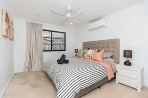 Absolute Beachfront Retreat - Private Beach TOOGOOM - Image 3