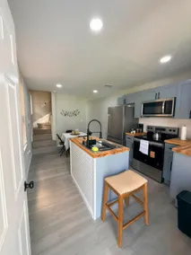 Brand New House | 2 en-suites | 8 min to Johnstown | Parking - Image 2