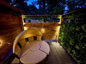 Fall Retreat -Modern Tiny Home W/ Hot Tub & Firepi - Image 4