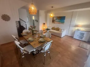 Wonderful oceanfront house in Cullera - Image 2