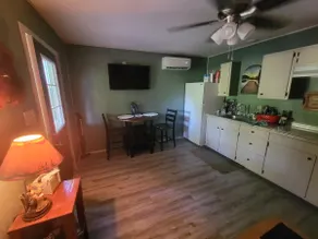 Big Creek Hideaway - Deer Cabin - Image 4