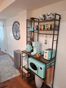 Central Georgetown • King Bed • Full Kitchen - Image 5