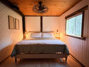 Lakefront Cabin Near Duluth | Fire Pit + Kayaks - Image 3
