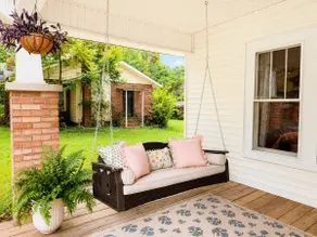 Charming Cottage w/2 queen beds - 1m to downtown! - Image 4
