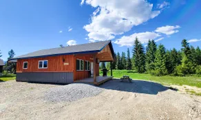 Blaeberry Bungalows, Glacier Cabin - Image 4