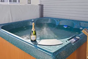Hot Tub | King Sized Bed | Steps to the Beach! - Image 2