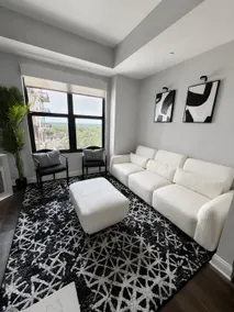 Luxe Buckhead Retreat - Image 4