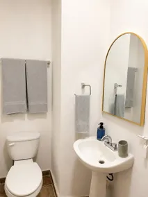Downtown Suite in Restored Colonial House · Queen - Image 3