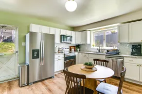 7 Min to Stadiums and Dtwn! Mt Washington Home - Image 2