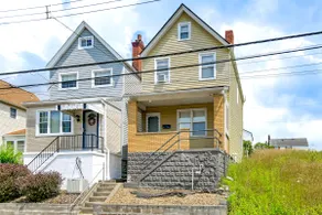 7 Min to Stadiums and Dtwn! Mt Washington Home - Image 3