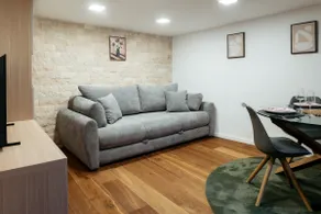 Cathedral Studio with gallery - Image 2