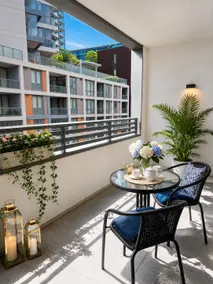 Modern Urban Oasis in the Heart of Chinatown - Image 5