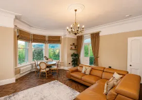 Linda Vista Mansion House Apartment - Image 2