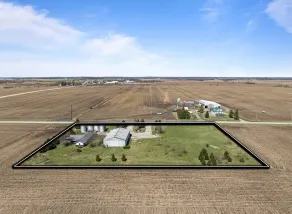 Modern Farmhouse - Image 4