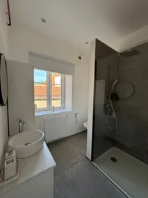 A stone's throw from the porch - Apartment for 8 guests - Image 4