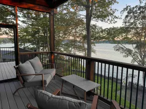 5 King Beds + Pet Friendly Waterfront + Movie Room - Image 4