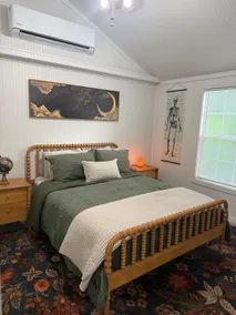 No cleaning fee. WIFI. Firepit. Near the lake - Image 2