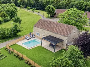 Quality gîte with a terrace and private pool - Image 2