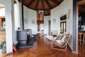 The Graceful Dodeca Treehouse Coalcliff - Image 3