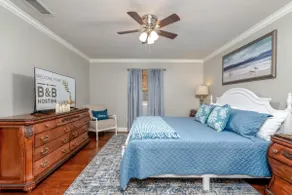 The Blue Bonnet – Charming 3-Bedroom Coastal - Image 4