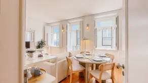 Stylish Alfama Apartment | River Views by the Sé - Image 2
