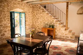 Mola&Prentza - Stone House & Organic Garden - Image 3
