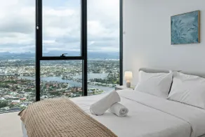 Luxury 1BR with Balcony and Resort Facilities - Image 5