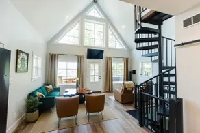 Honey Hideaway | Luxury Couples Cabin + Hot Tub - Image 3