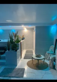 Eden Spa Montpellier Jacuzzi Suite - Image 4