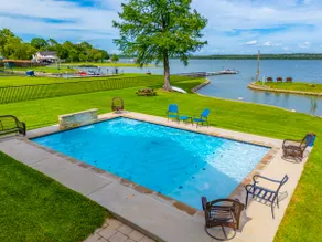 3 Waters Lodge at Eagle Mountain Lake - Image 3