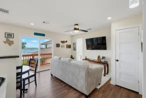 3 Waters Lodge at Eagle Mountain Lake - Image 2