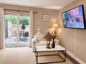 Private suite Near Dulles-Full Kitchen & Patio - Image 4