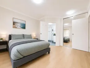 2BR Apartment Central Rail Station CBD Free Parking - Image 4