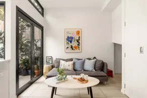 Modern Designer Terrace Next to Surry Hills - Image 2