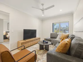 Stylish 4BR Family Retreat Peaceful and Convenient - Image 2