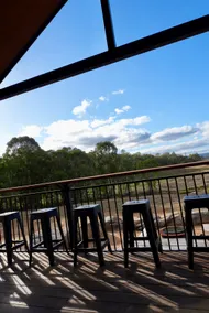 Brand new luxury 3 bedroomed home 2 mins from town - Image 2