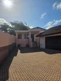 Aloe Self Catering Two Bedroom Apartment Open Plan - Image 2