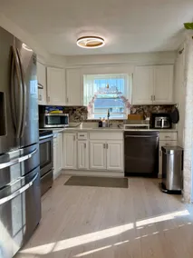 Bright 4BR South Windsor Home|Near UConn &Hartford - Image 4
