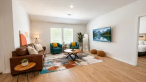 The Laredo - A Modern 4BR Retreat Near Bentonville - Image 2