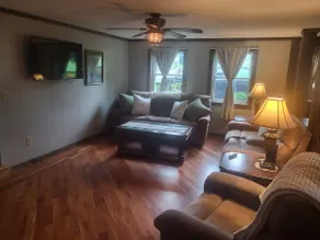 Large country home in Plymouth - Image 2