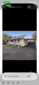 Cottage by the bay - Image 3