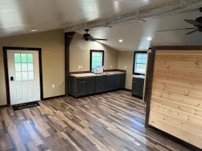 Cabin in the meadows - Image 4