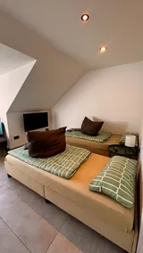Modern studio | Smart TV | Parking | Airport - Image 3