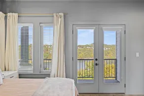 Lux Lake View: Sleeps 12+, Hot Tub, Game Room - Image 5