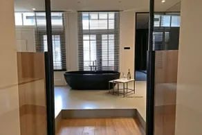 Antwerp-south 70 m2 boutique suite nr 3 AC balcony bath - Image 4