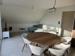 Discover this 3-bedroom apartment parkside - Image 3