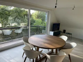 Discover this 3-bedroom apartment parkside - Image 5